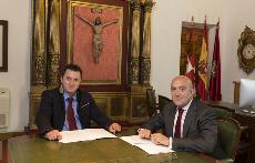 Francisco Sardón, presidente de Cermi CyL y Jesús Julio Carnero, presidente de la Diputación Provincial de Valladolid