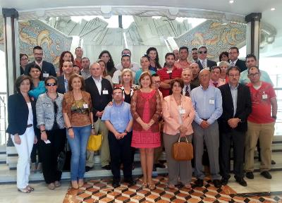 Foto de familia tras la Asamblea regional que aprueba la incorporación del CERMI Región de Murcia al Consejo Económico y Social de la Comunidad