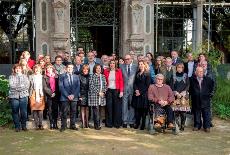 Susana Díaz, presidenta de la Junta de Andalucía, con colectivos vinculados a la atención a personas con dependencia en Andalucía