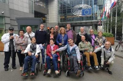 Miembros de CERMI La Rioja en Bruselas.