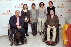 Foto de familia de la Mesa CERMI: “Adiós institucionalización, bienvenida inclusión”