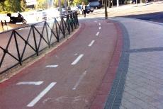 Carril bici en una acera