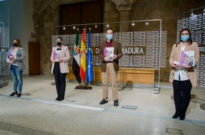 Imagen con los participantes en la presentación del estudio.